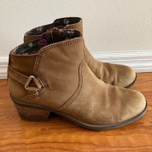 Women’s Teva Foxy Ankle Boot Bison Brown Size 9
